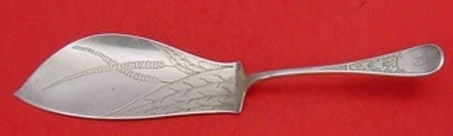 Tiffany & Co. Sterling Silver 12 Inch Ivy Fish Server: Tiffany & Co. Sterling Silver 12 Inch Ivy Fish Server This exquisite fish server from Tiffany & Co. features the elegant Ivy pattern, also known as Antique Ivy Eng. Crafted from high-quality sterling