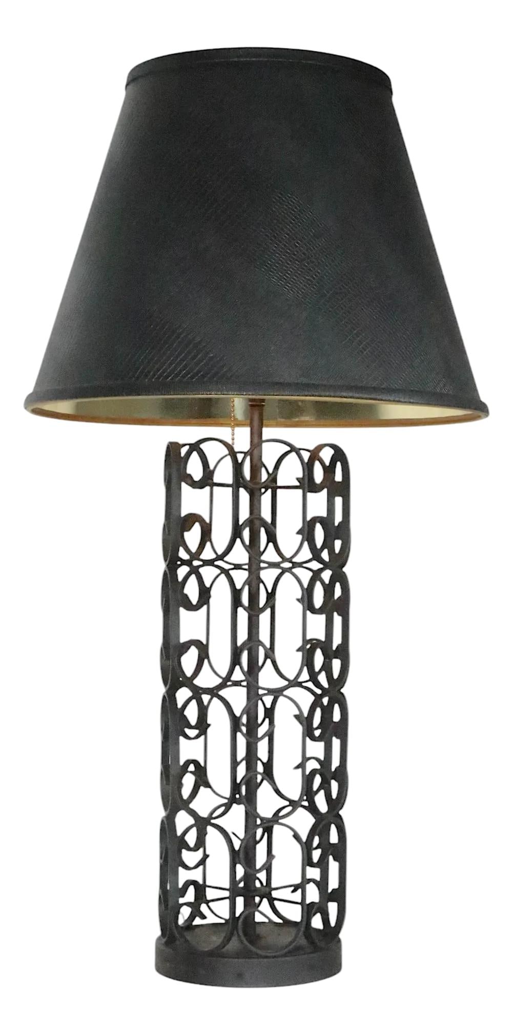 Arthur Umanoff Grenada Wrought Iron Table Lamp Black Mid Century: Arthur Umanoff Grenada Wrought Iron Table Lamp Black Mid Century This classic mid-century table lamp, designed by Arthur Umanoff as part of the iconic Grenada series, features a striking wrought iron