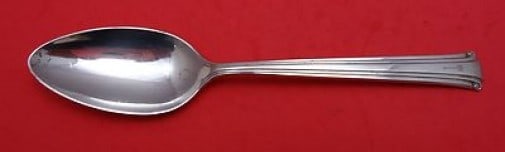 Reed and Barton Cotillion Sterling Silver Soup Spoon 7 1/8 Monogrammed: Reed and Barton Cotillion Sterling Silver Soup Spoon 7 1/8 Monogrammed This exquisite soup spoon from Reed and Barton features the elegant Cotillion pattern, crafted in high-quality sterling silver. M