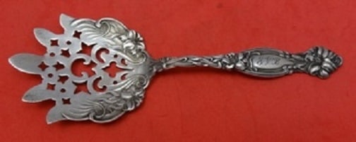 Frontenac International Sterling Silver Cucumber Server 6.5" Monogrammed: Frontenac International Sterling Silver Cucumber Server 6.5" Monogrammed This exquisite Frontenac cucumber server, crafted by International Silver, measures 6 1/2 inches. Made of high-quality sterling