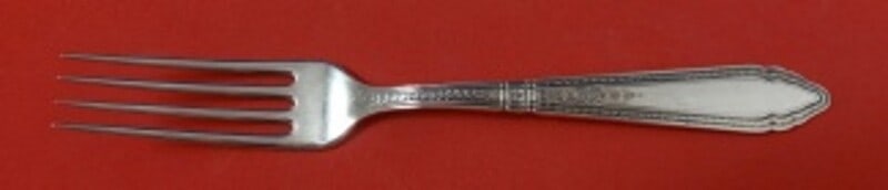 Reed and Barton Oxford Sterling Silver Fork 7 1/8 Inch Flatware: Reed and Barton Oxford Sterling Silver Fork 7 1/8 Inch Flatware Presenting the Oxford Regular Fork by Reed and Barton, crafted from high-quality sterling silver. This exquisite flatware piece features