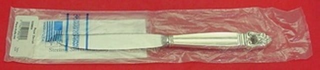 International Silver Royal Danish Sterling Silver Knife 9 1/4 inches: International Silver Royal Danish Sterling Silver Knife 9 1/4 inches Introducing the Royal Danish Place Size Knife, crafted from high-quality sterling silver by International Silver. Measuring 9 1/4 i