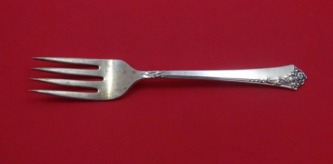 Oneida Damask Rose Sterling Silver Salad Fork 6.5 Inch: Oneida Damask Rose Sterling Silver Salad Fork 6.5 Inch This exquisite Damask Rose salad fork by Oneida features a beautiful floral pattern, crafted from high-quality sterling silver. The fork measures