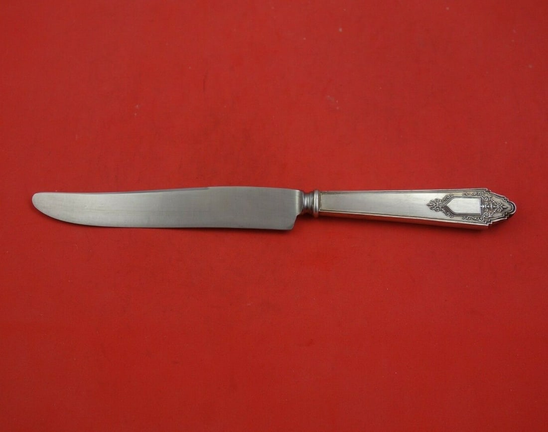Lunt Granado Sterling Silver Dinner Knife 9 3/4" Heirloom Flatware: Lunt Granado Sterling Silver Dinner Knife 9 3/4" Heirloom Flatware This exquisite dinner knife is from the Granado pattern by Lunt, crafted from high-quality sterling silver. Featuring a hollow handle