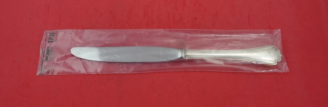 Lunt Delicacy Sterling Silver 9" Regular Knife New Sealed: Lunt Delicacy Sterling Silver 9" Regular Knife New Sealed This exquisite Delicacy knife by Lunt is crafted from high-quality sterling silver and features a hollow handle with a stainless steel impleme