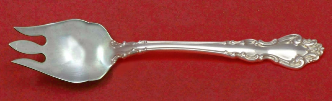 Reed and Barton Spanish Baroque Sterling Silver Cake Ice Cream Spork Custom 5 3/4": Reed and Barton Spanish Baroque Sterling Silver Cake Ice Cream Spork Custom 5 3/4" Indulge in the elegance of the Spanish Baroque pattern by Reed and Barton with this custom-made sterling silver cake