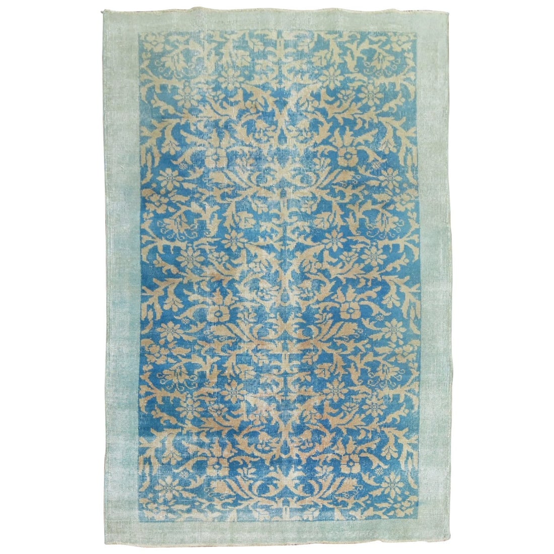 Mid-Century Modern Vintage Turkish Hand-Knotted Wool Rug 47 x 79 Turquoise: Mid-Century Modern Vintage Turkish Hand-Knotted Wool Rug 47 x 79 Turquoise Discover this exquisite Vintage Turkish Turquoise Rug, a stunning example of Mid-Century Modern design. Hand-knotted from hig
