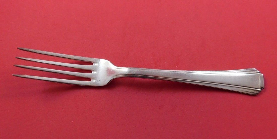 Ercuis Colmar Silverplate Dinner Fork 8 3/8 Inches: Ercuis Colmar Silverplate Dinner Fork 8 3/8 Inches This elegant dinner fork from the Colmar pattern by Ercuis is crafted from high-quality silverplate. Measuring 8 3/8 inches, it showcases a timeless