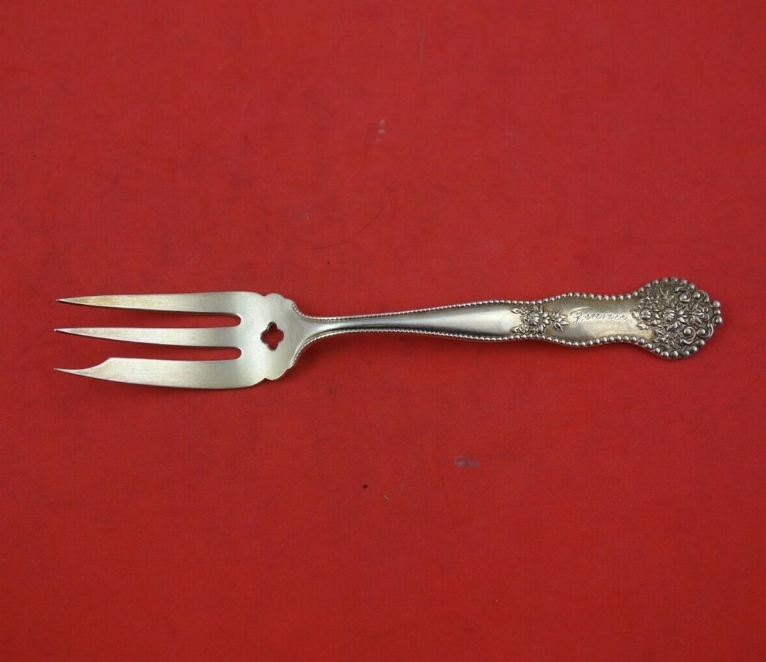 Mount Vernon Adolphus Sterling Silver Pastry Fork Gold Wash 5 3/4": Mount Vernon Adolphus Sterling Silver Pastry Fork Gold Wash 5 3/4" Discover the elegance of the Adolphus pattern with this exquisite pastry fork from Mount Vernon. Crafted from high-quality sterling s