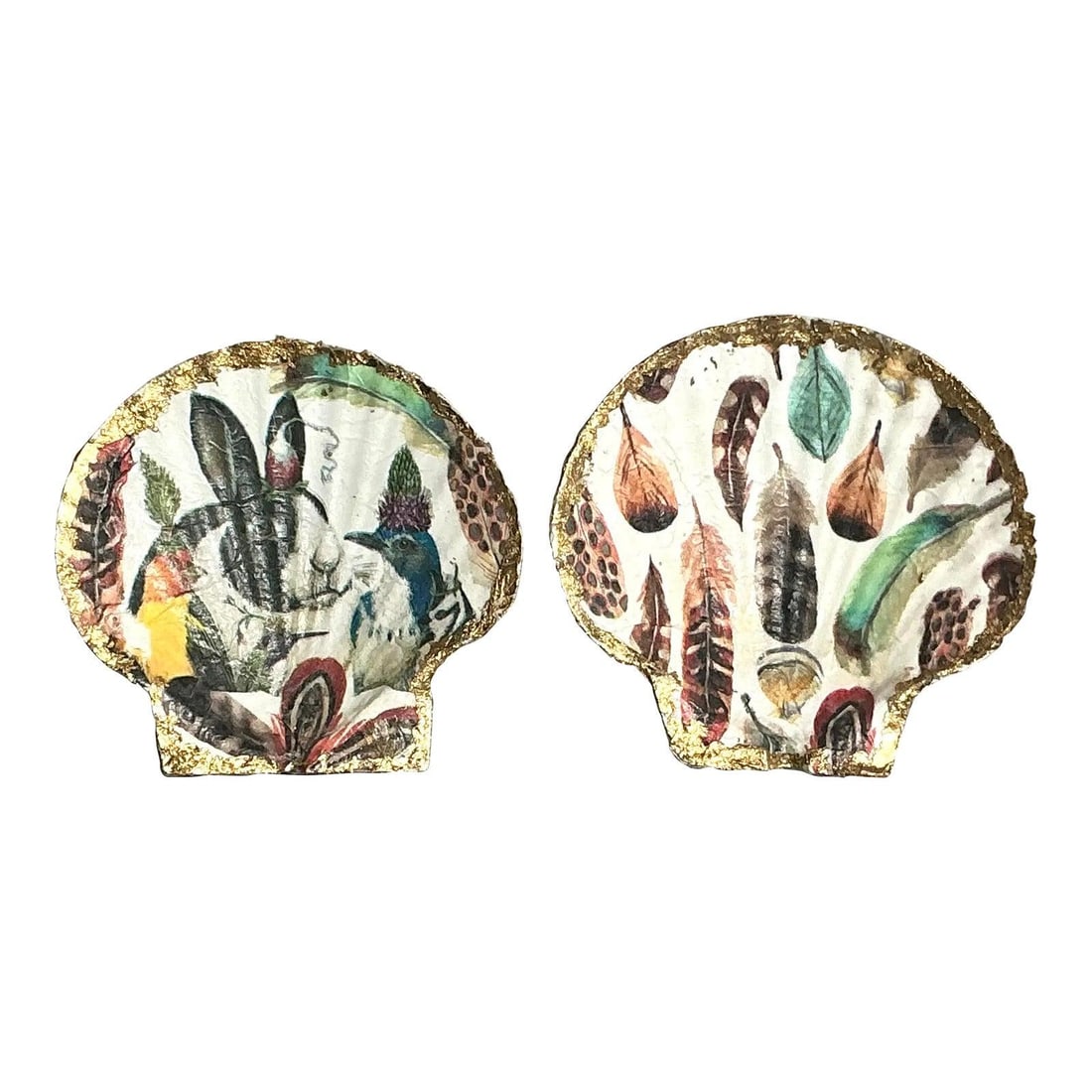 Vintage Boho Decoupage Oyster Shells Set of 2 with Gold Leaf: Vintage Boho Decoupage Oyster Shells Set of 2 with Gold Leaf Enhance your decor with this delightful set of two Vintage Boho Decoupage Oyster Shells. One shell showcases a whimsical assortment of wood