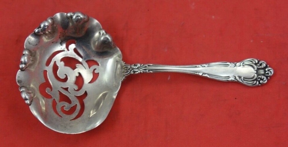 Knowles Angelo Sterling Silver Nut Spoon 4.5 Inch by Mount Vernon: Knowles Angelo Sterling Silver Nut Spoon 4.5 Inch by Mount Vernon This exquisite nut spoon is a beautiful example of the Angelo pattern by Knowles, crafted in sterling silver. Measuring 4 1/2 inches i