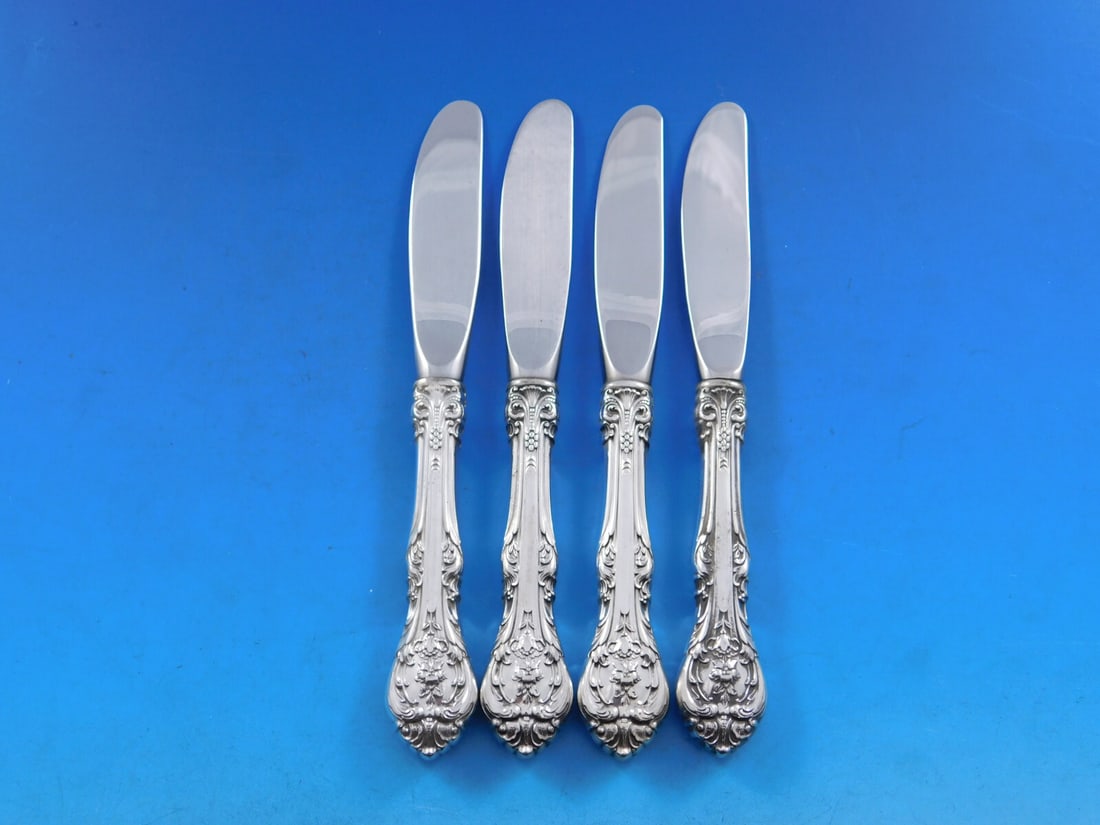 Gorham King Edward Sterling Silver Butter Spreader Set 4pc 6 1/4": Gorham King Edward Sterling Silver Butter Spreader Set 4pc 6 1/4" Enhance your dining experience with this exquisite set of four butter spreaders from the King Edward pattern by Gorham. Each spreader