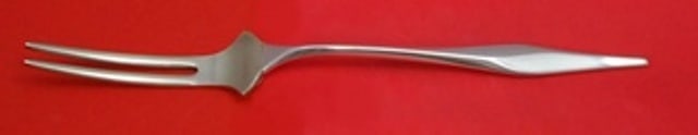 Wallace Soliloquy Sterling Silver Serving Fork Custom Made 7.5 Modernism: Wallace Soliloquy Sterling Silver Serving Fork Custom Made 7.5 Modernism This custom-made Soliloquy serving fork by Wallace is a stunning example of modernism in sterling silver. Measuring 7 1/2 inche