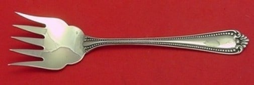 Wallace Number 4 Sterling Silver Beaded Beef Fork 5 1/8": Wallace Number 4 Sterling Silver Beaded Beef Fork 5 1/8" This exquisite beef fork features a classic beaded design and is crafted from high-quality sterling silver. Measuring 5 1/8 inches, it showcase