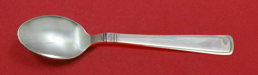 Cohr Olympia Sterling Silver Custom Infant Feeding Spoon 5 3/8": Cohr Olympia Sterling Silver Custom Infant Feeding Spoon 5 3/8" Presenting a custom-made infant feeding spoon in the elegant Olympia pattern by Cohr. This exquisite piece is crafted from sterling silv