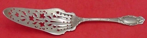 International Sterling Silver Abbottsford Jelly Cake Server 8 1/8": International Sterling Silver Abbottsford Jelly Cake Server 8 1/8" This exquisite jelly cake server is part of the Abbottsford pattern by International Sterling. Crafted from high-quality sterling sil