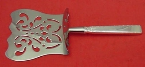 Towle Sterling Silver Old Lace Asparagus Server 9.5 Inch: Towle Sterling Silver Old Lace Asparagus Server 9.5 Inch Presenting the Old Lace Asparagus Server by Towle, a stunning piece crafted from sterling silver. This server features a hollow handle adorned