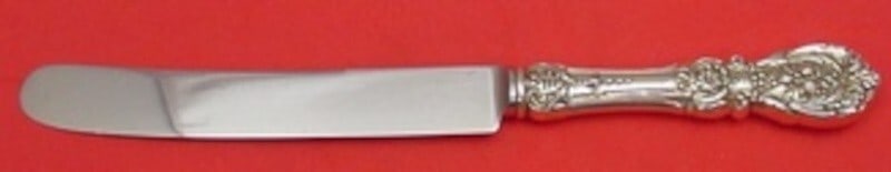 Reed and Barton Francis I Sterling Silver Dinner Knife 9 5/8in: Reed and Barton Francis I Sterling Silver Dinner Knife 9 5/8in This exquisite dinner knife, part of the renowned Francis I pattern by Reed and Barton, showcases a stunning blend of tradition and elega