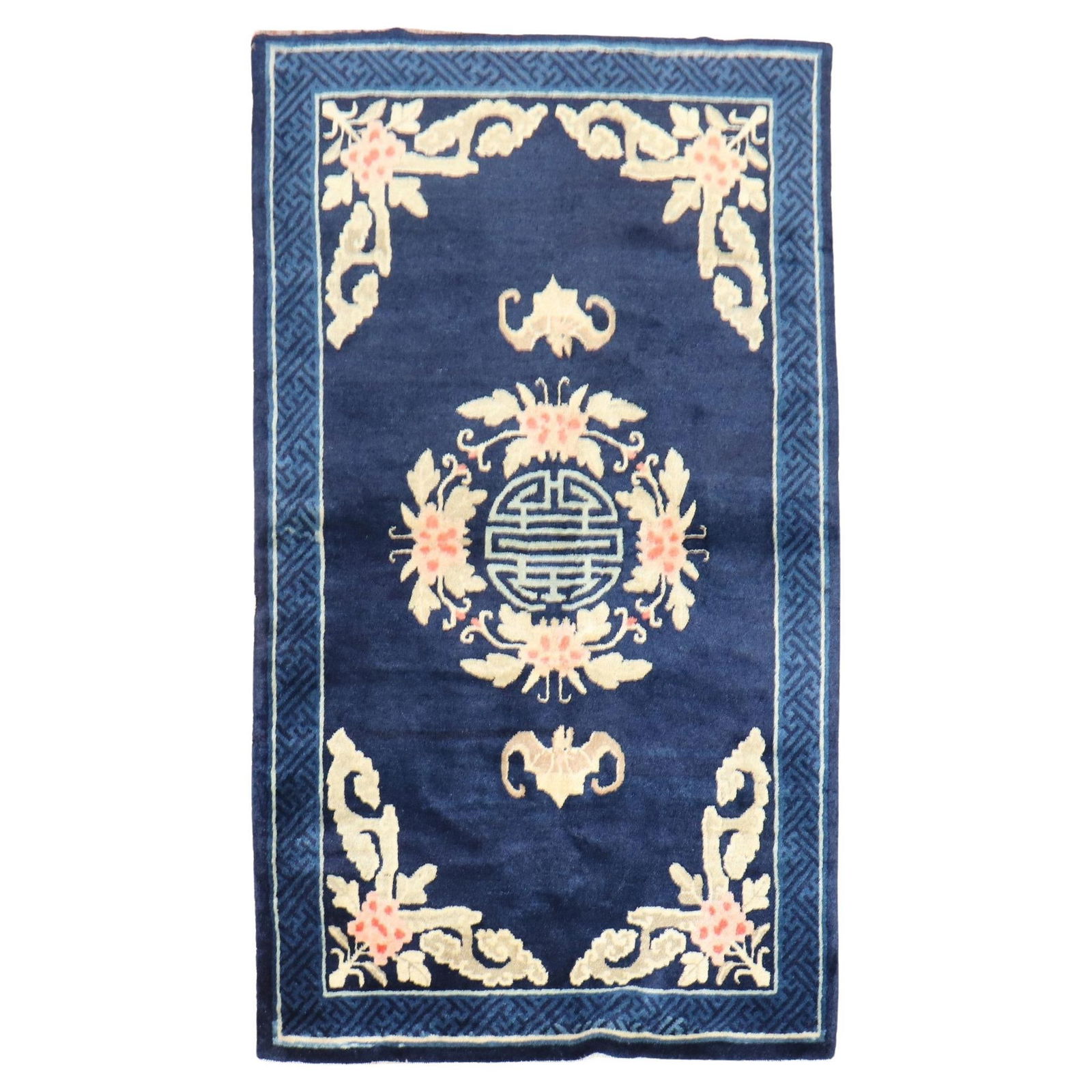 Early 20th Century Hand-Knotted Floral Chinese Peking Rug: Early 20th Century Hand-Knotted Floral Chinese Peking Rug This exquisite Antique Floral Chinese Peking Rug showcases the craftsmanship of the early 20th century. Hand-knotted from high-quality wool, t