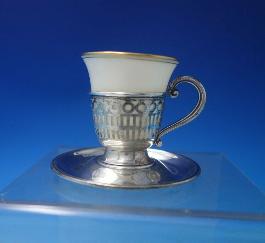 SSMC-Saart Sterling Silver Demitasse Cup with Liner and Saucer: SSMC-Saart Sterling Silver Demitasse Cup with Liner and Saucer This exquisite SSMC-Saart sterling silver demitasse cup features intricate pierced circles and lines, accompanied by a matching liner and