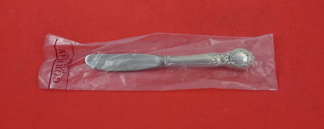 Gorham Royal Oak Sterling Silver Butter Spreader 6 1/4 Modern: Gorham Royal Oak Sterling Silver Butter Spreader 6 1/4 Modern This elegant butter spreader features the Royal Oak pattern by Gorham, crafted from sterling silver with a hollow handle. Measuring 6 1/4