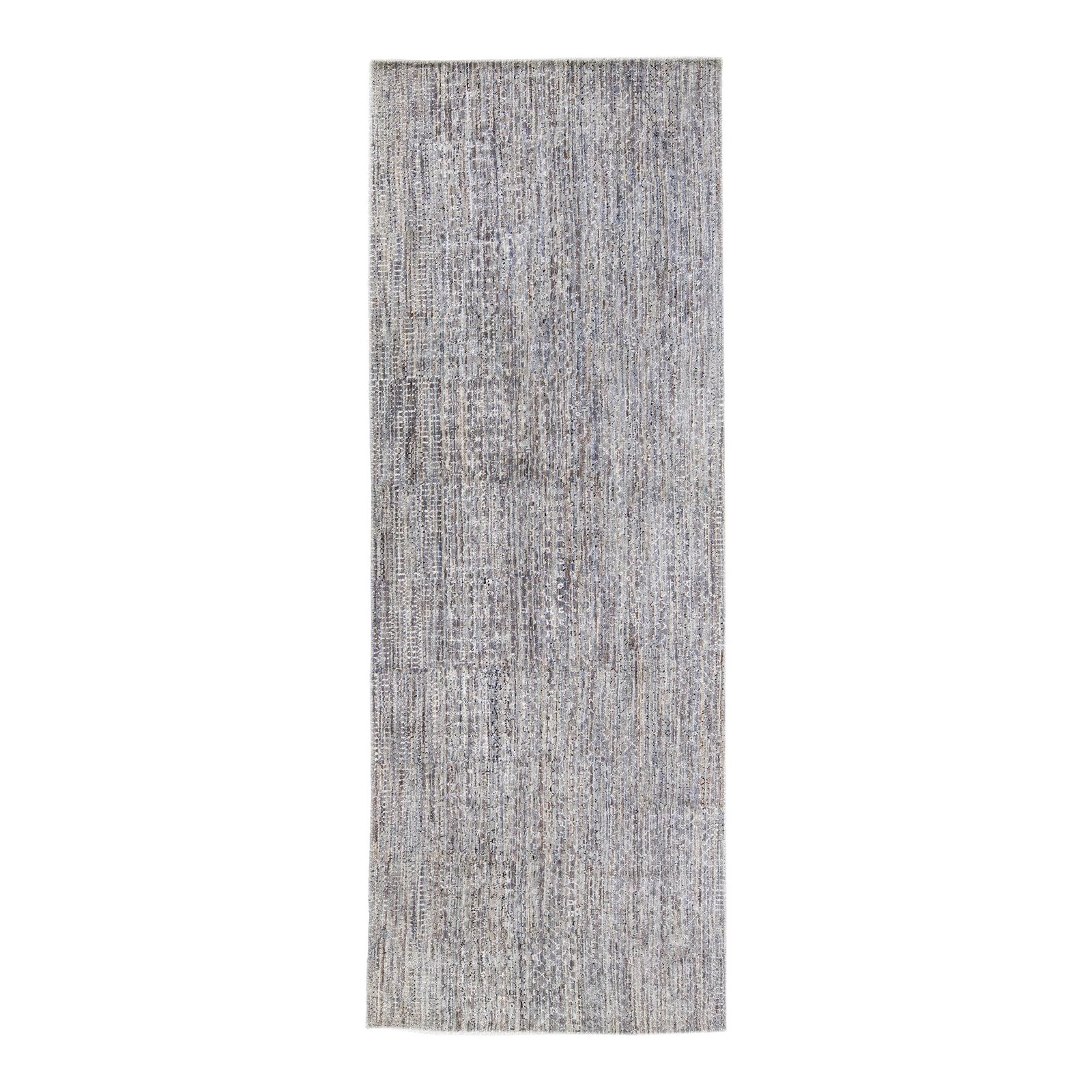 Contemporary Gray Wool Runner Rug Geometric Pattern 4'9 x 13'1: Contemporary Gray Wool Runner Rug Geometric Pattern 4'9 x 13'1 This exquisite Savannah hand-knotted wool runner showcases a stunning gray color field adorned with a sophisticated all-over geometric pa