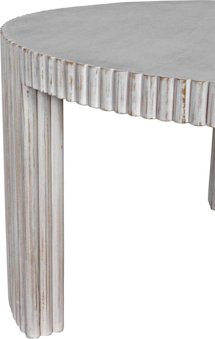 Jgor White Wash Mahogany Coffee Table French Country Style: Jgor White Wash Mahogany Coffee Table French Country Style Introducing the Jgor Coffee Table, a stunning piece that embodies elegance and functionality. Crafted from high-quality mahogany, this coffee