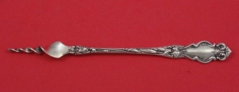 Eton Butter Pick by Wallace Sterling Silver 6 Inch Original: Eton Butter Pick by Wallace Sterling Silver 6 Inch Original This Eton butter pick by Wallace is a stunning piece crafted from sterling silver. Featuring the elegant Eton pattern, this original 6" butt