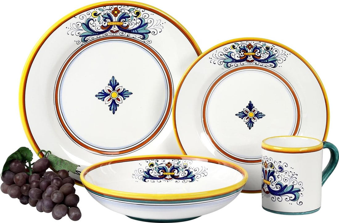 New 11 Inch Hand-Painted Ricco Deruta Dinner Plate: New 11 Inch Hand-Painted Ricco Deruta Dinner Plate Elevate your dining experience with this exquisite Hand-Painted Ricco Deruta Dinner Plate. This stunning piece features a traditional Deruta style, p