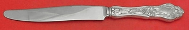 Frank Whiting Lily Sterling Silver Dinner Knife 9 7/8" Fat Handle: Frank Whiting Lily Sterling Silver Dinner Knife 9 7/8" Fat Handle Elevate your dining experience with this exquisite dinner knife from the "Lily" pattern by Frank Whiting. Crafted from high-quality st