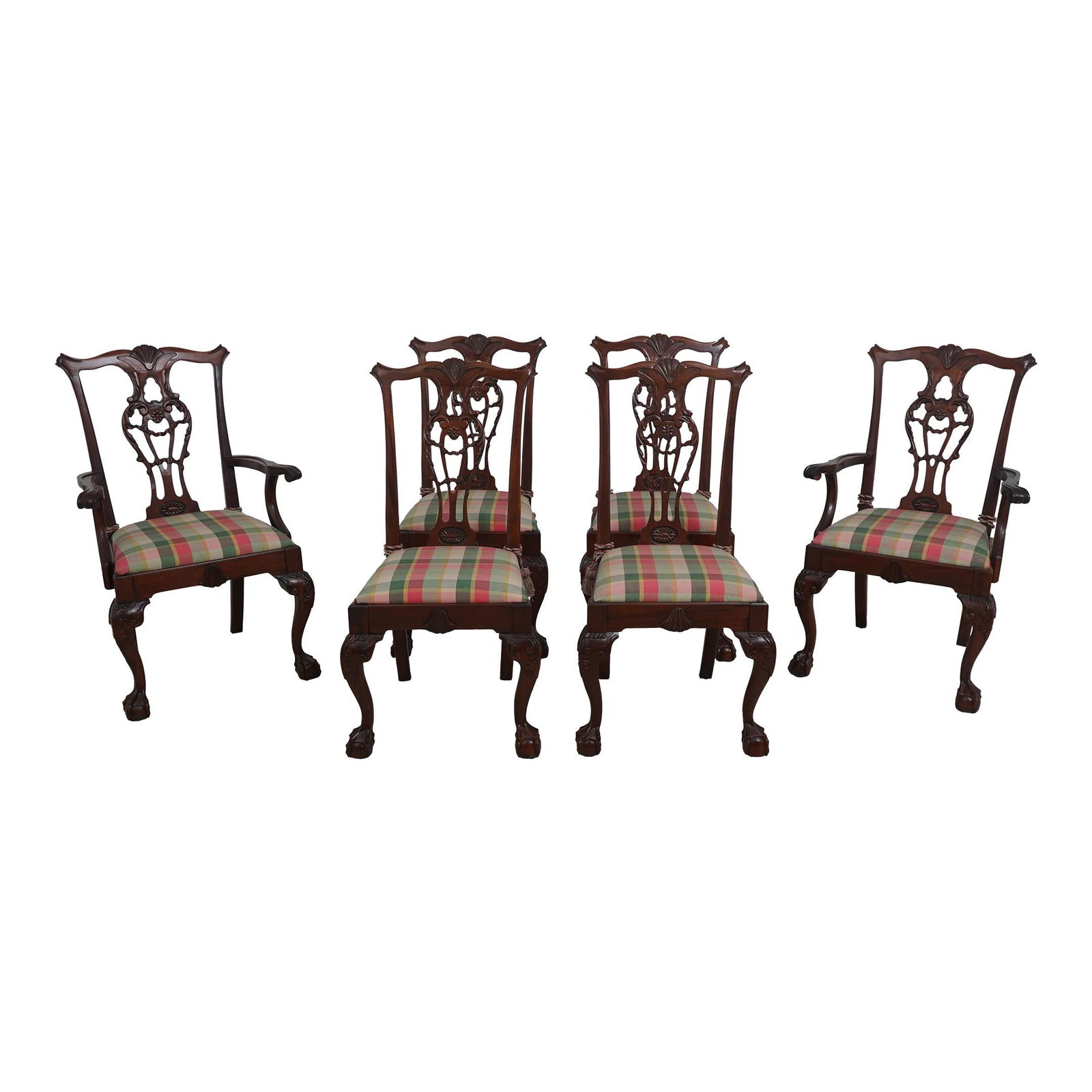 Set of 6 Young Hinkle Mahogany Chippendale Dining Chairs: Set of 6 Young Hinkle Mahogany Chippendale Dining Chairs This exquisite set of 6 Young Hinkle dining room chairs showcases timeless elegance with their Chippendale style and traditional design. Crafte