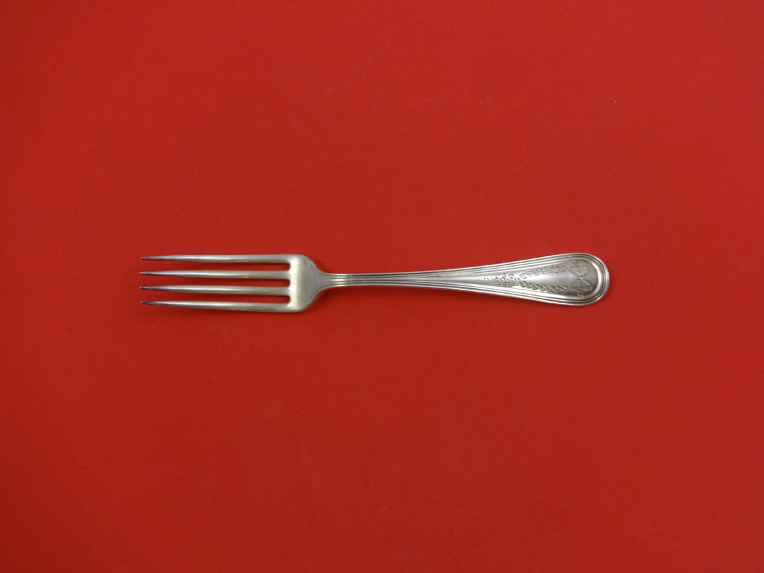 Watson Commonwealth Engraved Sterling Silver Dinner Fork 7.25 Inches: Watson Commonwealth Engraved Sterling Silver Dinner Fork 7.25 Inches This exquisite dinner fork features the Commonwealth Engraved pattern by Watson, crafted from high-quality sterling silver. Measuri