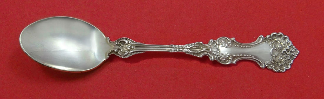 Whiting Pompadour Sterling Silver Custom Infant Feeding Spoon 5.5": Whiting Pompadour Sterling Silver Custom Infant Feeding Spoon 5.5" This exquisite infant feeding spoon is a custom-made piece from the renowned Whiting Manufacturing Company, crafted in the charming P