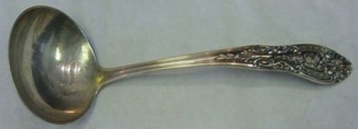 Easterling Southern Grandeur Sterling Silver Gravy Ladle 6 3/4 inches: Easterling Southern Grandeur Sterling Silver Gravy Ladle 6 3/4 inches This exquisite gravy ladle from the Southern Grandeur pattern by Easterling is crafted from high-quality sterling silver. Measurin