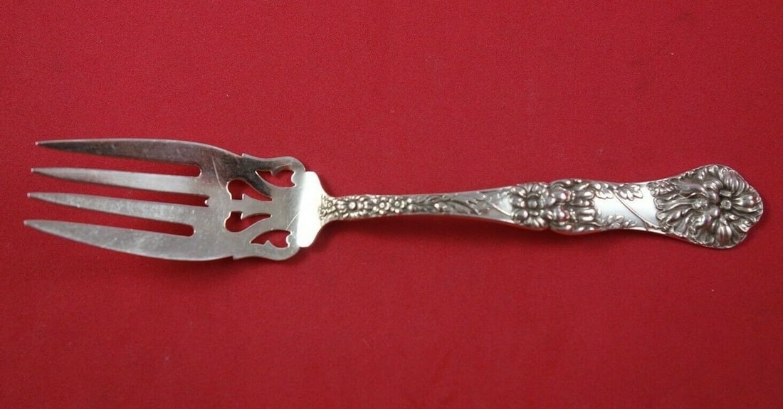 Mount Vernon Yetive Sterling Silver 6 Inch Salad Fork Pierced Design: Mount Vernon Yetive Sterling Silver 6 Inch Salad Fork Pierced Design This elegant 6" salad fork is crafted from sterling silver and features the intricate Yetive pattern by Mount Vernon. Dating back t