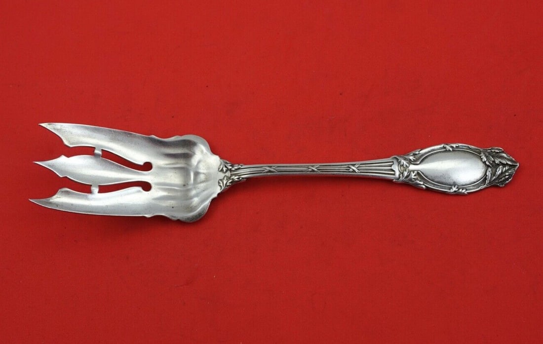 International Sterling Silver Abbottsford 8 Cold Meat Fork 3-Tine: International Sterling Silver Abbottsford 8 Cold Meat Fork 3-Tine This exquisite cold meat fork is part of the Abbottsford pattern by International Silver. Crafted from high-quality sterling silver, i