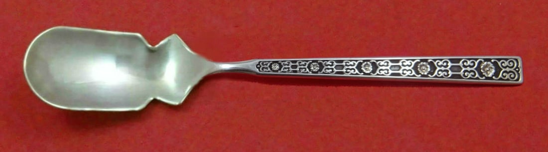 Gorham Spanish Tracery Sterling Silver Horseradish Scoop 5 3/4": Gorham Spanish Tracery Sterling Silver Horseradish Scoop 5 3/4" This exquisite horseradish scoop, custom made in the elegant Spanish Tracery pattern by Gorham, showcases the fine craftsmanship of ster