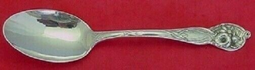 Watson Orchid Sterling Silver Vintage Soup Spoon 6 7/8 inches: Watson Orchid Sterling Silver Vintage Soup Spoon 6 7/8 inches Presenting a stunning vintage soup spoon from the Orchid pattern by Watson, crafted from high-quality sterling silver. This exquisite piec
