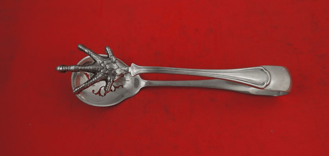 Reed and Barton Clovelly Sterling Silver Ice Tongs 7 1/8 Inch: Reed and Barton Clovelly Sterling Silver Ice Tongs 7 1/8 Inch Discover the elegance of the Clovelly ice tongs by Reed and Barton, crafted from high-quality sterling silver. This exquisite serving piec