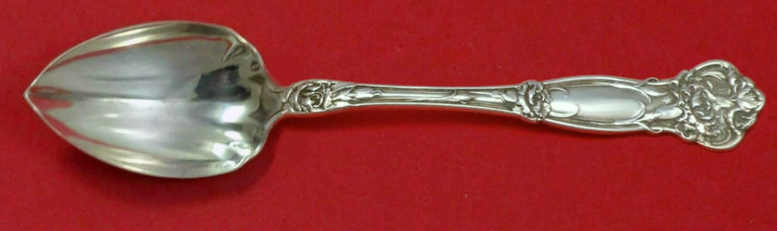 Wallace Sterling Silver Carnation Grapefruit Spoon Fluted Custom Made 5 3/4": Wallace Sterling Silver Carnation Grapefruit Spoon Fluted Custom Made 5 3/4" This exquisite grapefruit spoon features the elegant Carnation pattern by Wallace, crafted from high-quality sterling silve