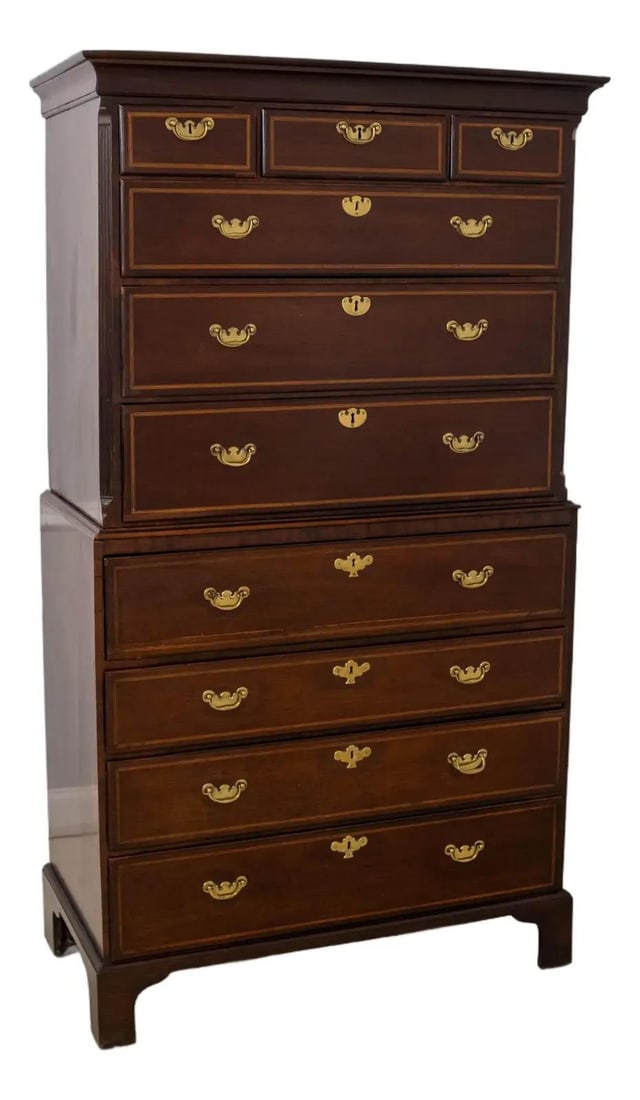 18th Century English Mahogany Inlaid Chest on Chest: 18th Century English Mahogany Inlaid Chest on Chest This exquisite 18th-century English chest on chest showcases remarkable craftsmanship with its hand dovetailed drawer construction and traditional d