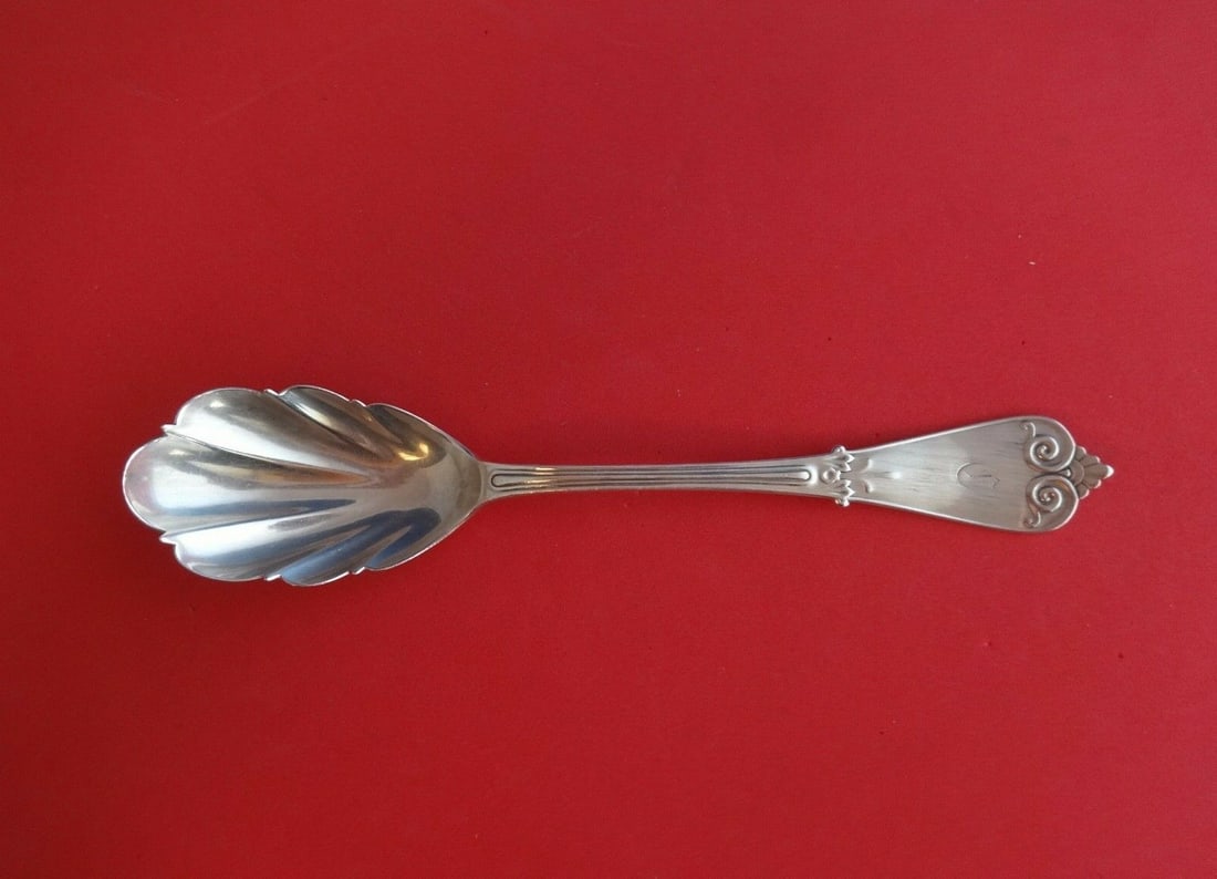 Tiffany & Co Beekman Sterling Silver 7 Inch Preserve Spoon: Tiffany & Co Beekman Sterling Silver 7 Inch Preserve Spoon This exquisite Beekman Preserve Spoon from Tiffany & Co. is crafted from high-quality sterling silver and features a beautifully designed she