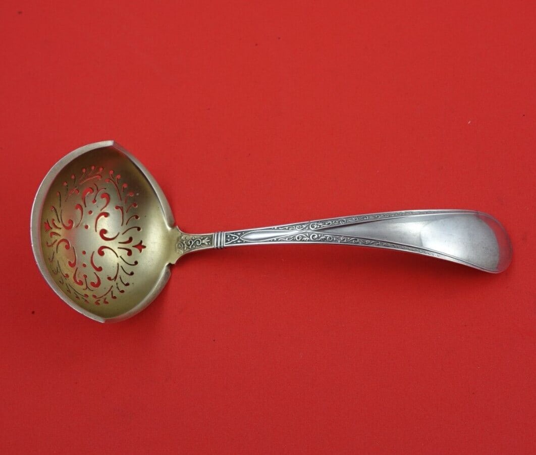 Gorham Eva Sterling Silver Sugar Sifter Ladle Gold Wash 7 Inch: Gorham Eva Sterling Silver Sugar Sifter Ladle Gold Wash 7 Inch This exquisite sugar sifter ladle is part of the Eva pattern by Gorham, crafted from high-quality sterling silver and featuring a stunnin