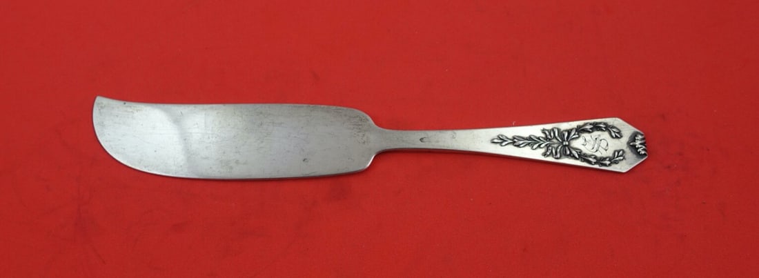 Whiting Madam Jumel Sterling Silver Fish Knife 7 1/4 Inch: Whiting Madam Jumel Sterling Silver Fish Knife 7 1/4 Inch This exquisite fish knife, designed in the Madam Jumel pattern by Whiting, showcases a flat handle made entirely of sterling silver. Measuring