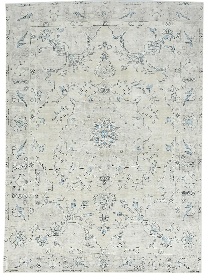 Hand-Knotted Wool Antique Floral Area Rug 6'5 x 9'2 Vintage Muted Colors: Hand-Knotted Wool Antique Floral Area Rug 6'5 x 9'2 Vintage Muted Colors This hand-knotted antique oriental rug features a muted color palette with floral patterns, offering a vintage appeal. Crafted