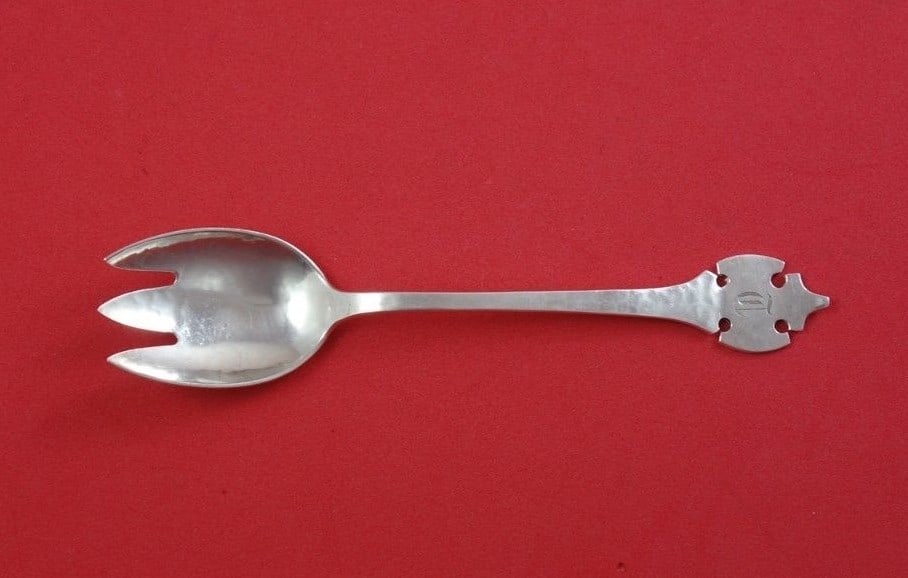 Shreve & Co Fourteenth Century Sterling Silver Ice Cream Fork Mono D 5.5 Inches: Shreve & Co Fourteenth Century Sterling Silver Ice Cream Fork Mono D 5.5 Inches Indulge in a touch of vintage elegance with this exquisite Sterling Silver Ice Cream Fork from the renowned Fourteenth C