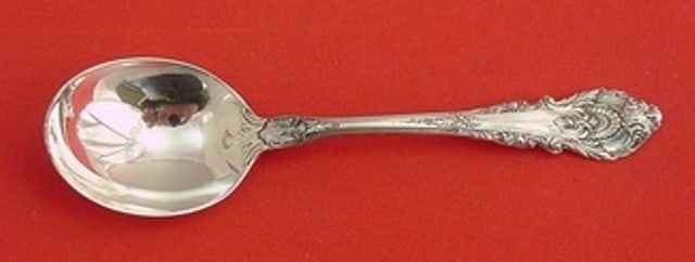 Wallace Sir Christopher Sterling Silver Gumbo Soup Spoon 7 Inch: Wallace Sir Christopher Sterling Silver Gumbo Soup Spoon 7 Inch This exquisite Sir Christopher gumbo soup spoon is crafted from high-quality sterling silver, embodying the elegance of the Wallace bran