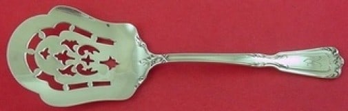 Reed and Barton Chambord Sterling Silver Tomato Server 8 Inch: Reed and Barton Chambord Sterling Silver Tomato Server 8 Inch Introducing the Chambord Tomato Server, a stunning piece from Reed and Barton crafted in sterling silver. This exquisite 8" server feature