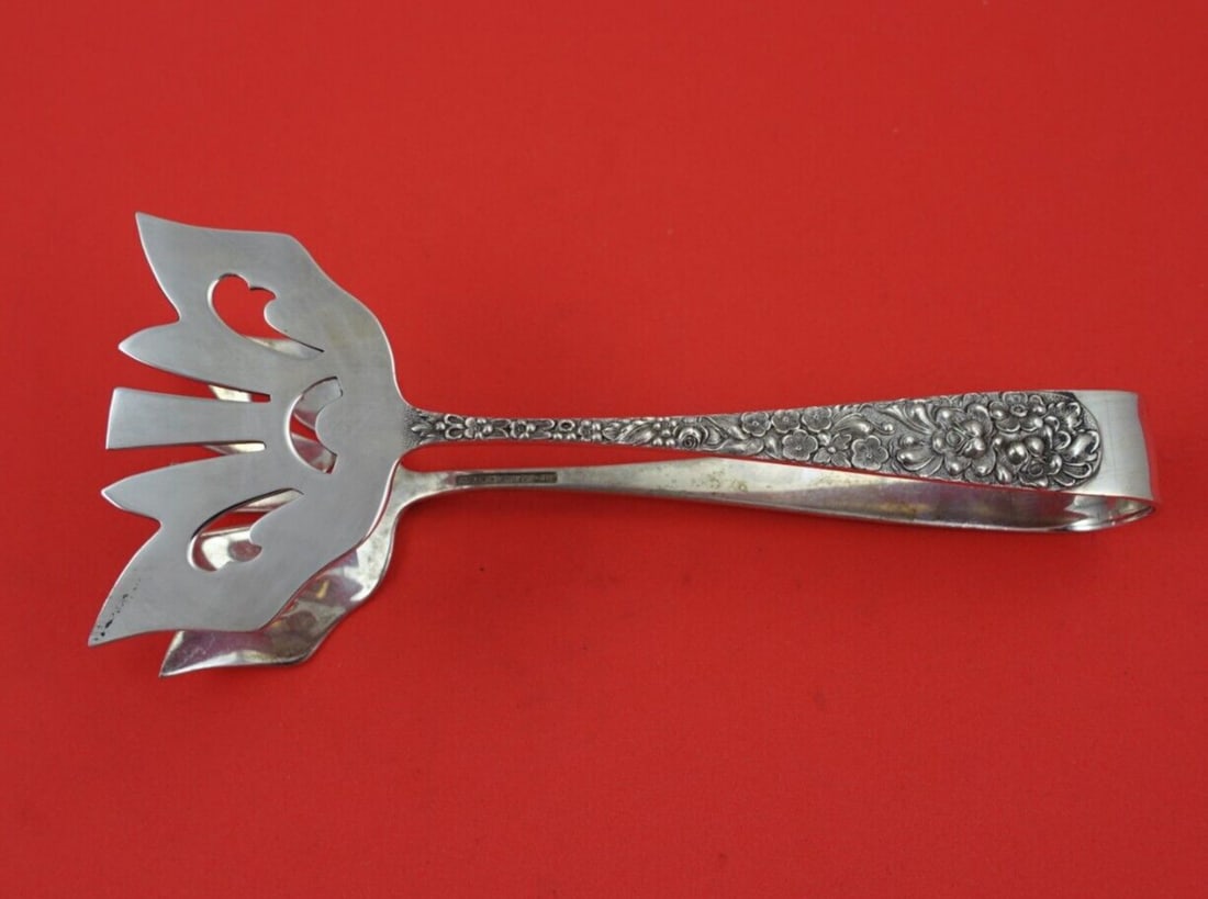 Stieff Rose Sterling Silver 7 Sandwich Tong Serving Piece: Stieff Rose Sterling Silver 7 Sandwich Tong Serving Piece Enhance your serving experience with this exquisite 7" sandwich tong from the Rose pattern by Stieff. Crafted from high-quality sterling silve