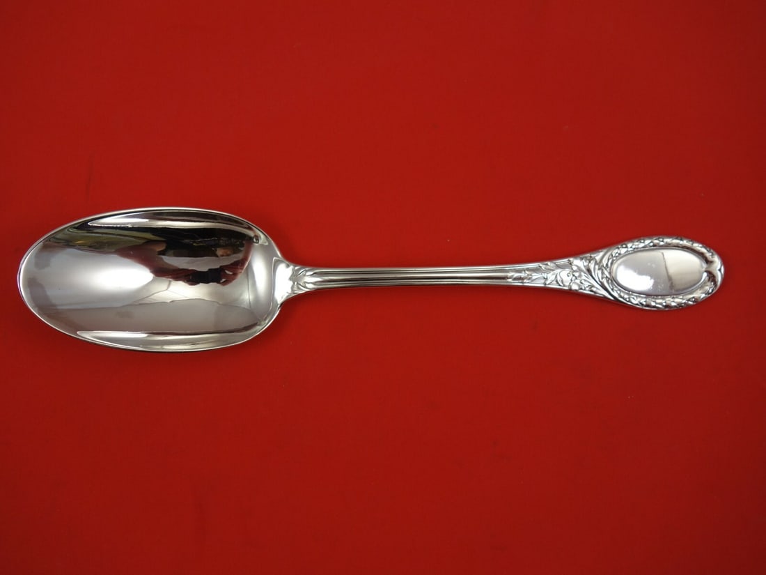 Puiforcat Sterling Silver Dinner Spoon Wreath Motif 8 3/8 inches: Puiforcat Sterling Silver Dinner Spoon Wreath Motif 8 3/8 inches This exquisite dinner spoon from Puiforcat showcases a beautiful wreath motif on the handle, making it a perfect addition to any dining